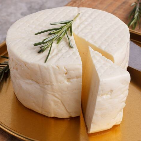 Maravilhoso queijo minas para acompanhar seu café e lanche.