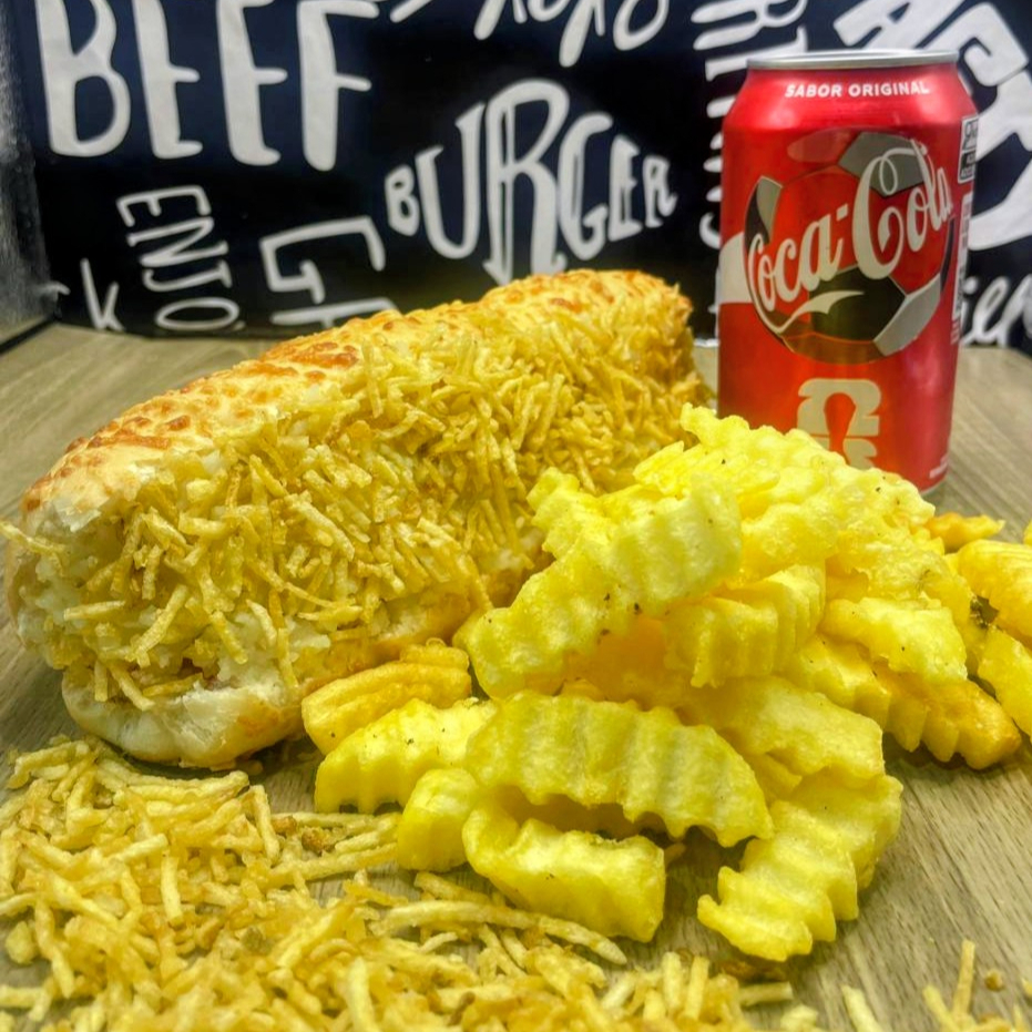 DELICIOSO COMBO INDIVIDUAL , ACOMPANHA 1 HOTDOG + BATATA FRITA + COCA-COLA LATA 350ML