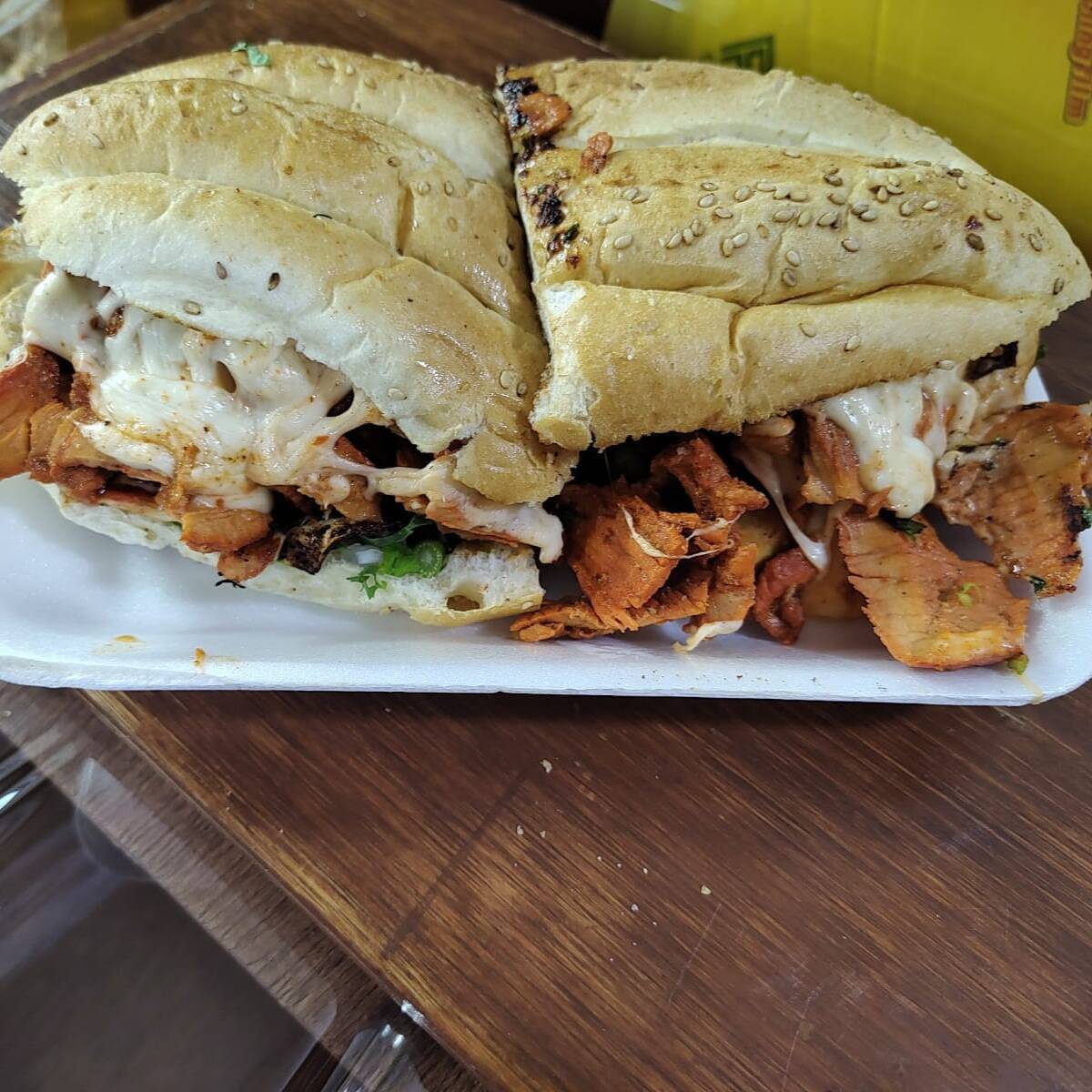 Torta Enchilada con Queso