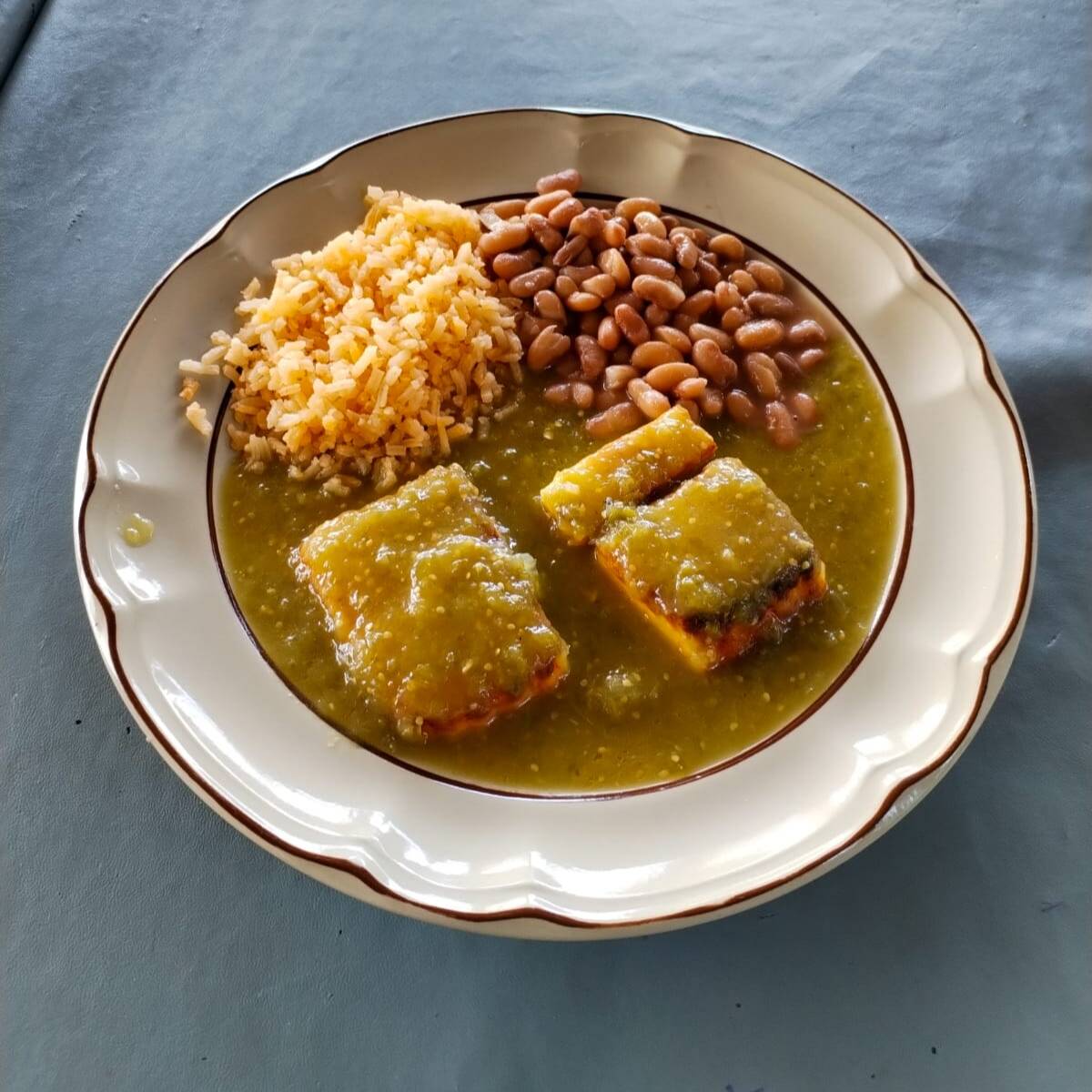 QUESO EN SALSA VERDE