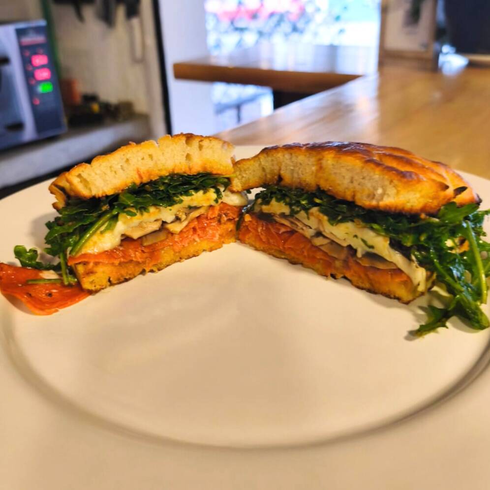 Sandwich Salami Jamon Salvatti