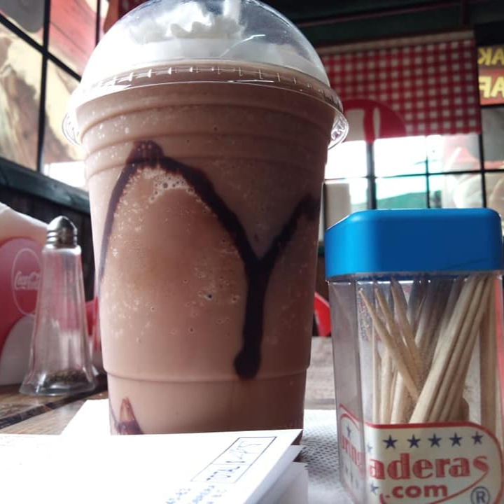 Chocolate Helado o Caliente