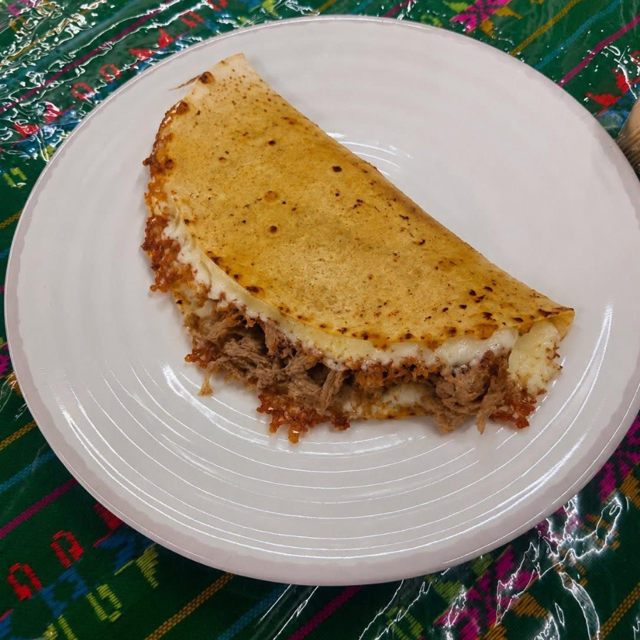 QUESADILLAS DE MAÍZ C/CARNITAS
