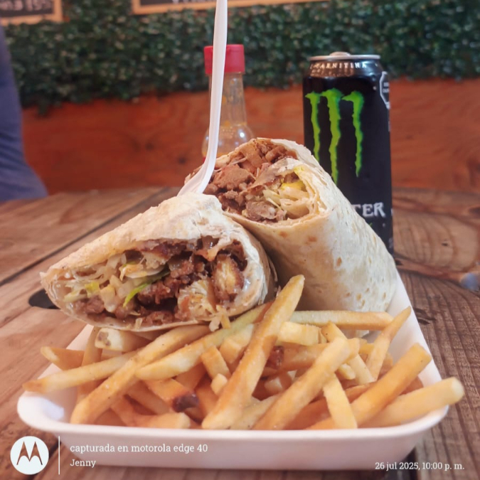 Burro De Asada Con Camarón Y Papas