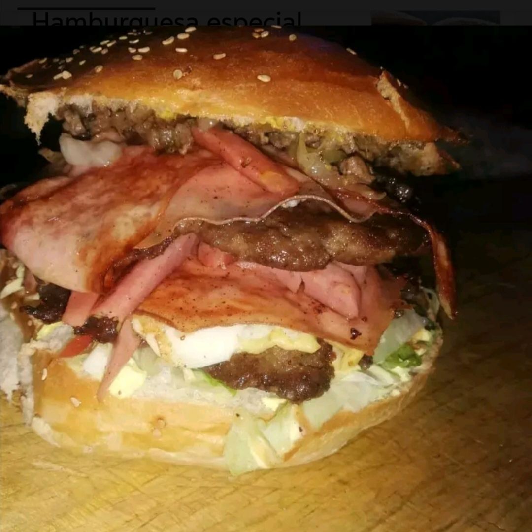 Hamburguesa Mega de Carne Asada