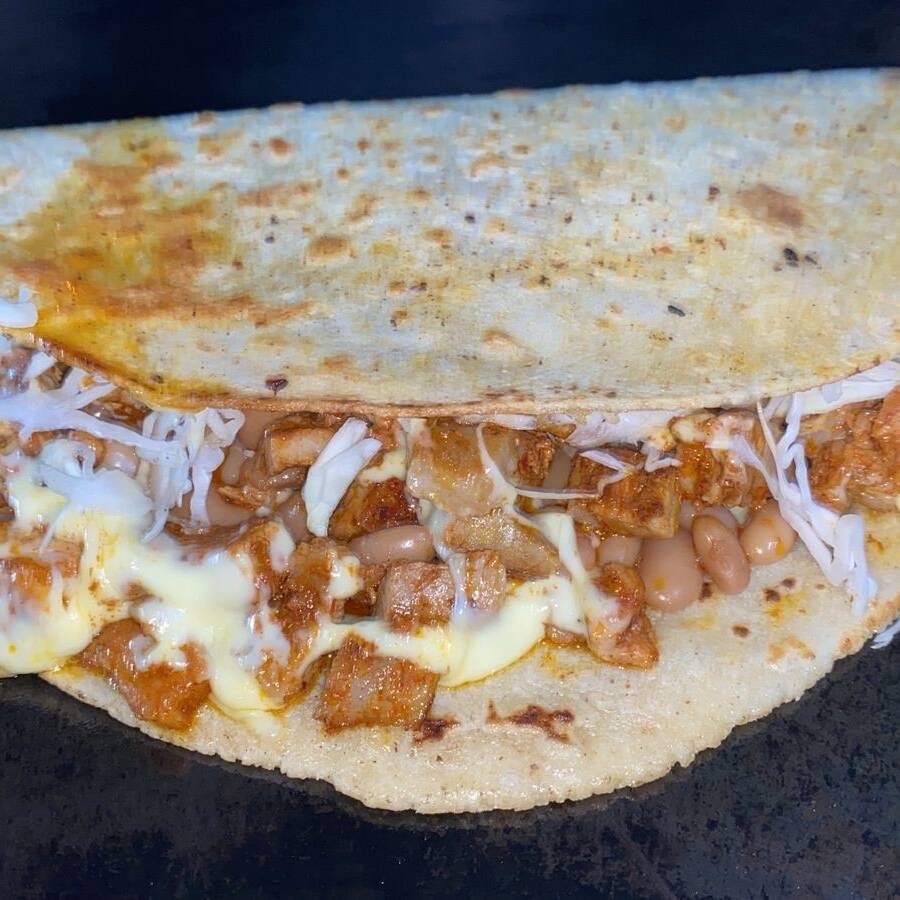 Quesadilla de Maíz Adobada