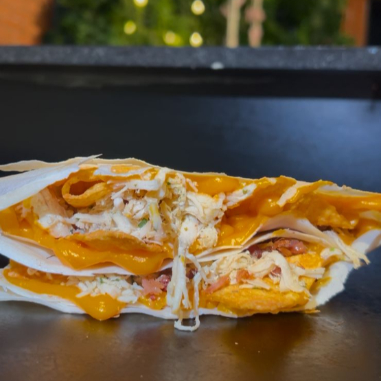 Crepe francês frango com cheddar