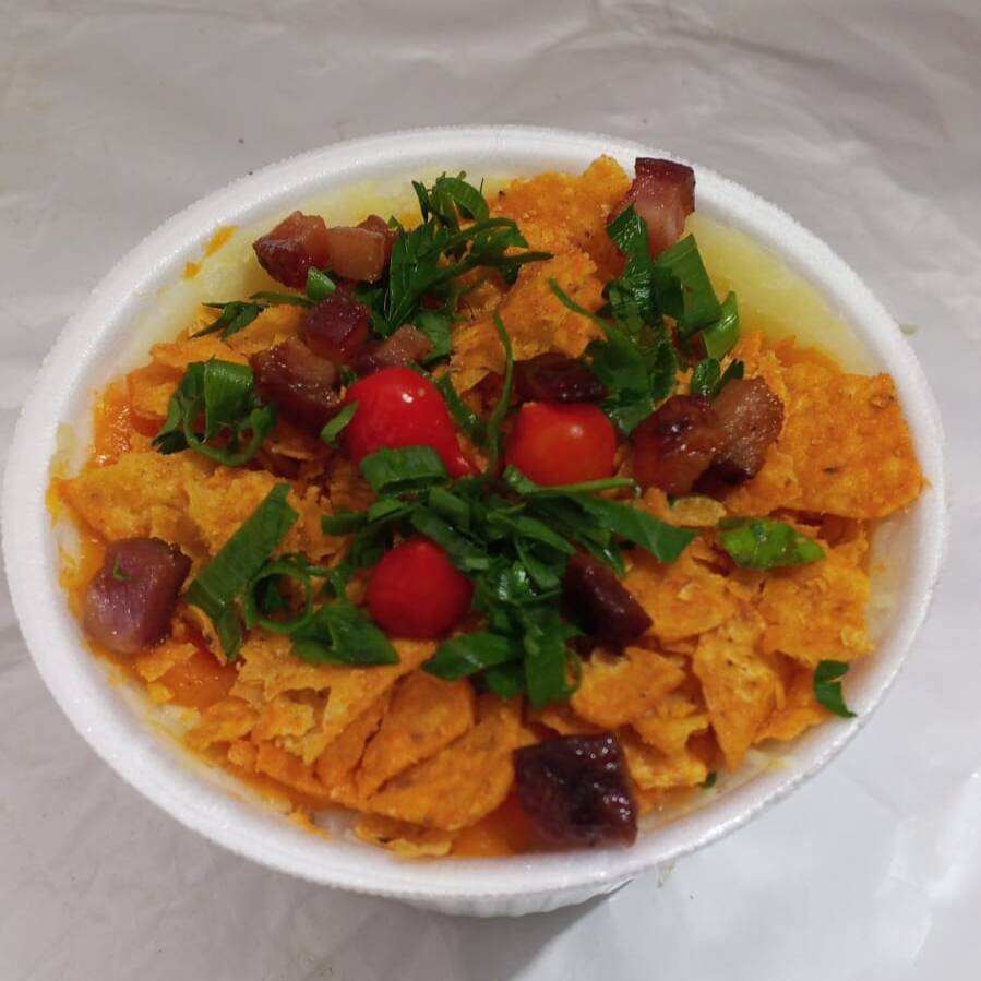 Frango
chedder
Doritos
Queijo
Batata palha
Cumbuca de 350 ml
