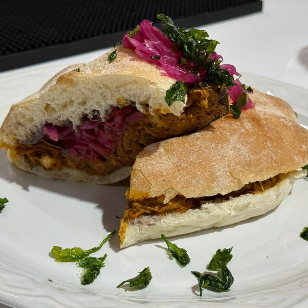 Torta de Cochinita