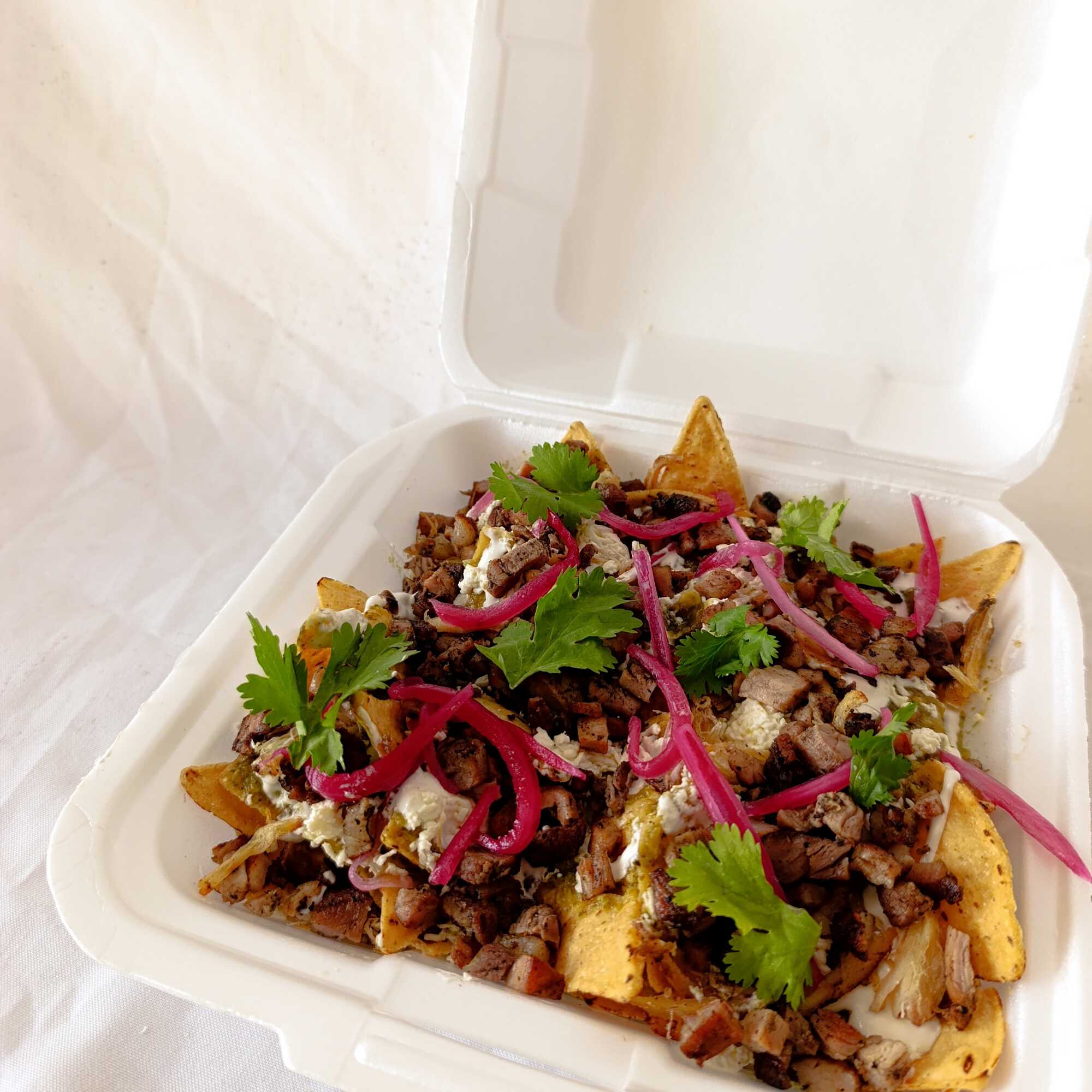 CHILAQUILES VERDES CON ASADA