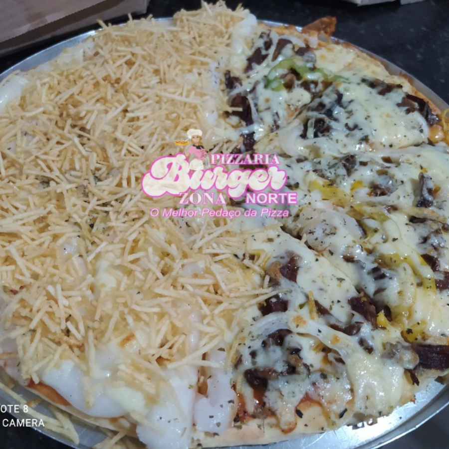 Molho de Tomate, Mussarela, Frango, Batata Palha e Carne Seca