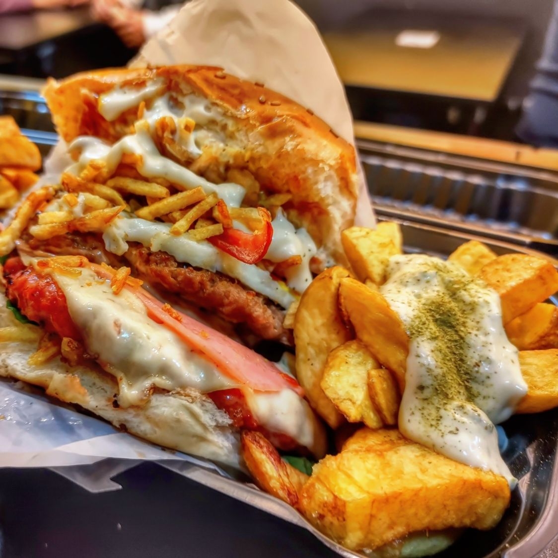 La Doble de Carne y Chorizo con Nativas