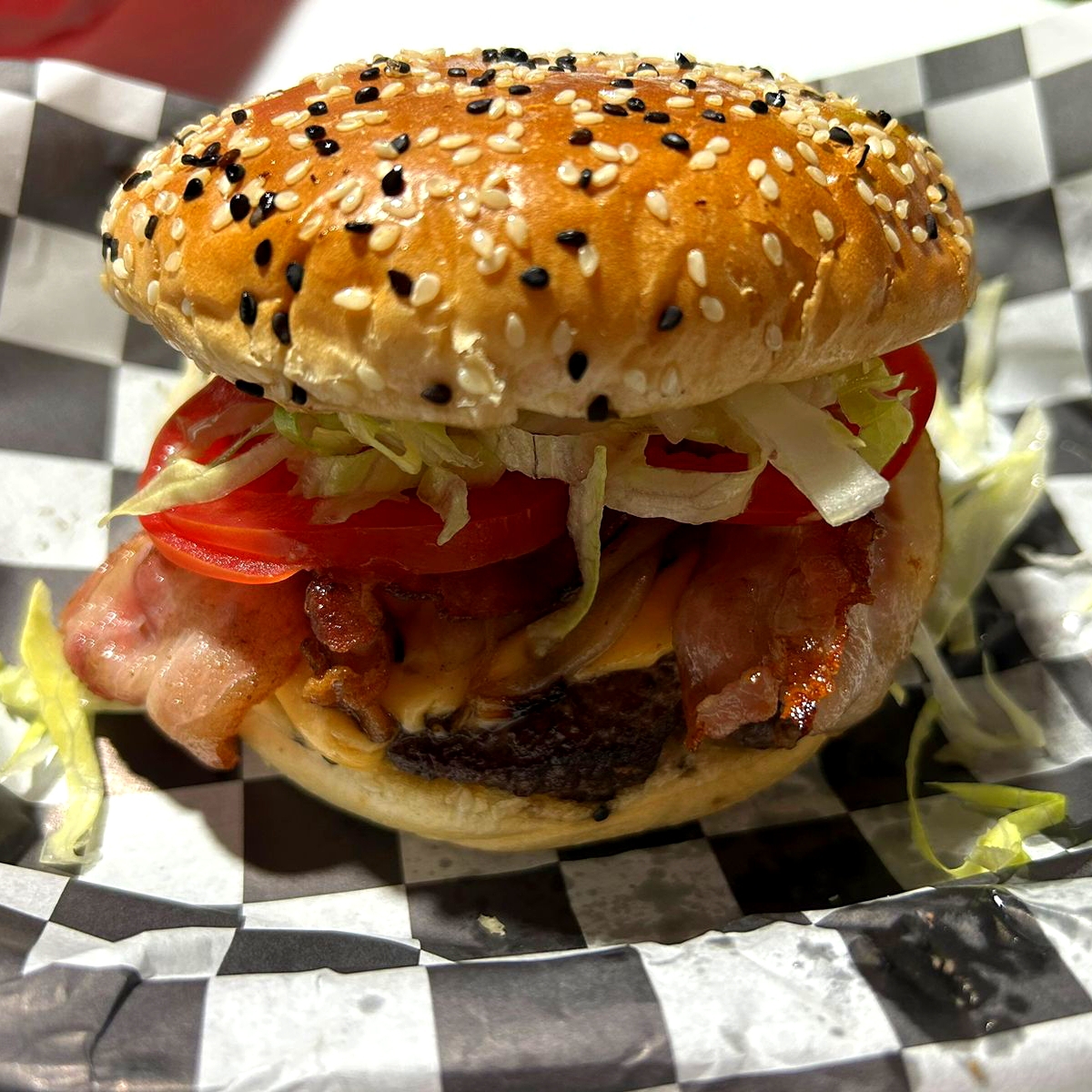 Hamburguesa Tocino con Papas