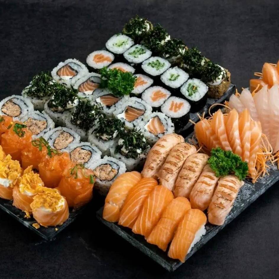 10 sashimi de salmão
05 sashimi tilápia
05 niguiri salmão
05 niguiri salmão flambado
05 joy Doritos
05 joy salmão
05 uramaki filadelfia