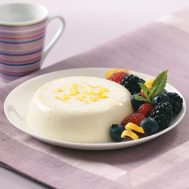 PANNA COTTA CON FRUTOS DE TEMPORADA