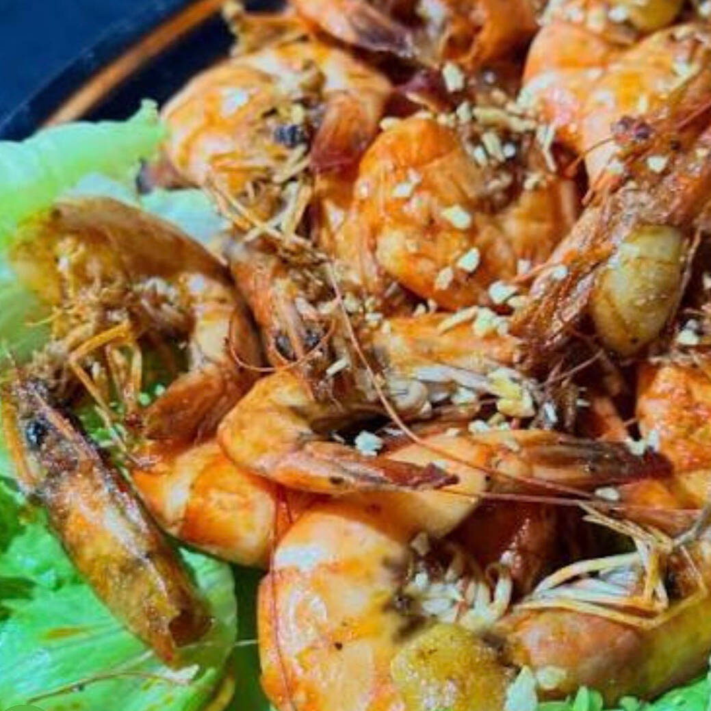 (10 unidades) Acompanhamento: Baião de dois, Salada, Tropeiro e Farofa