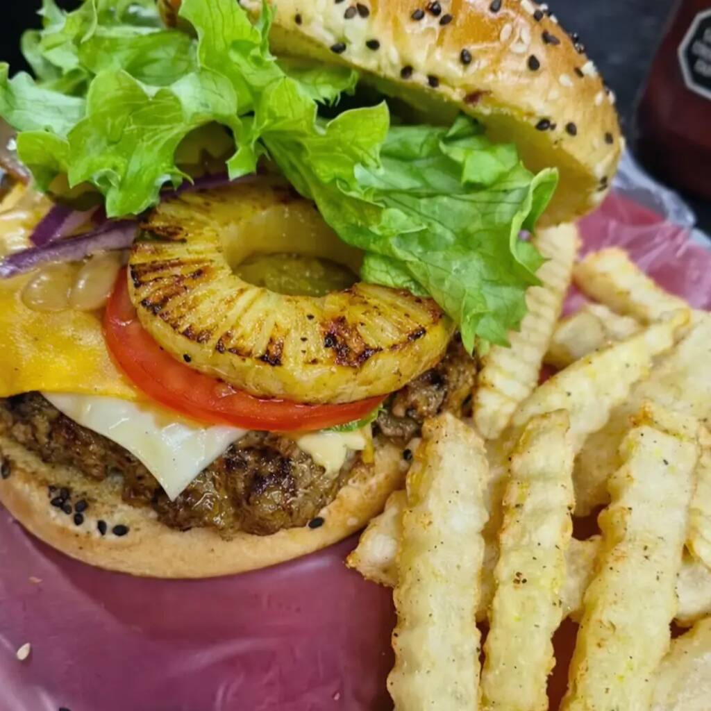 HAMBURGUESA HAWAIANA