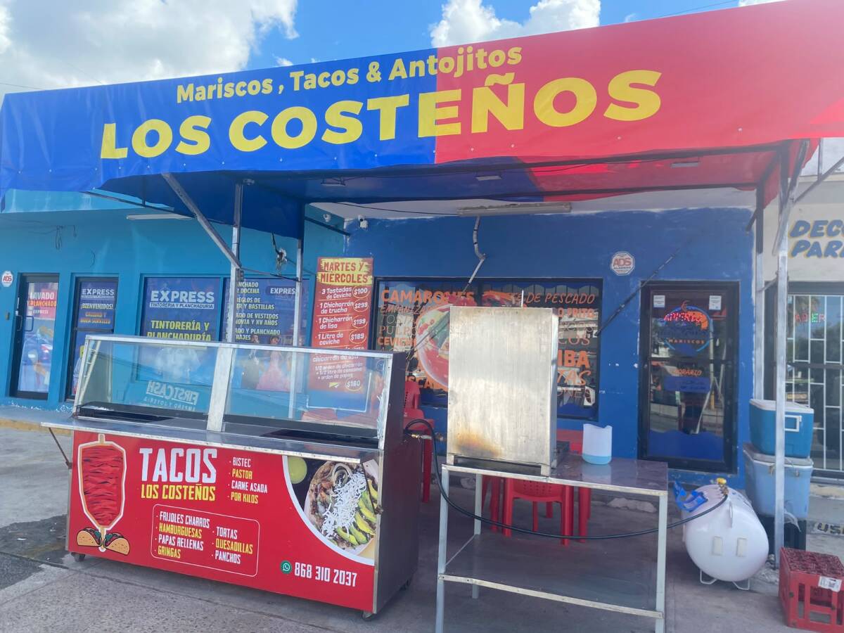 Mariscos y Tacos los costeños
