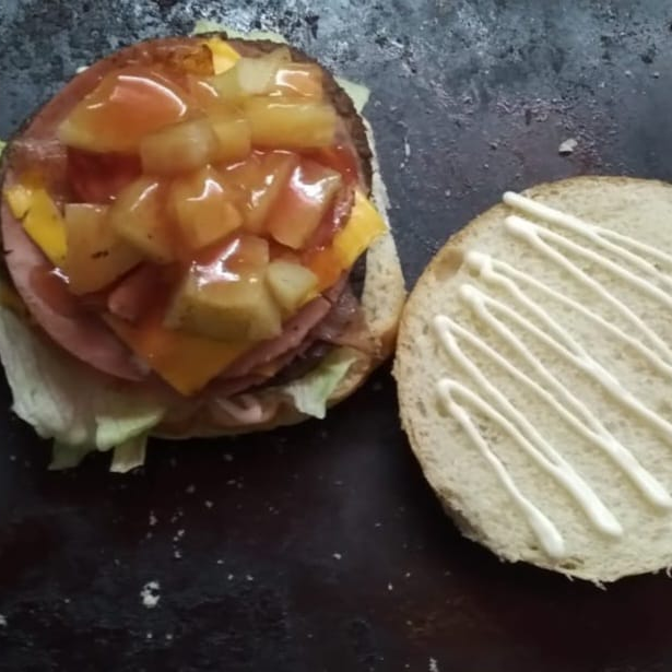 Hamburguesa Hawaiana/Carne de Paquete