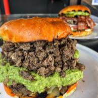 GUACAMOLE (CARNE, AGUACATE, QUESO, JAMÓN, TOCINO)