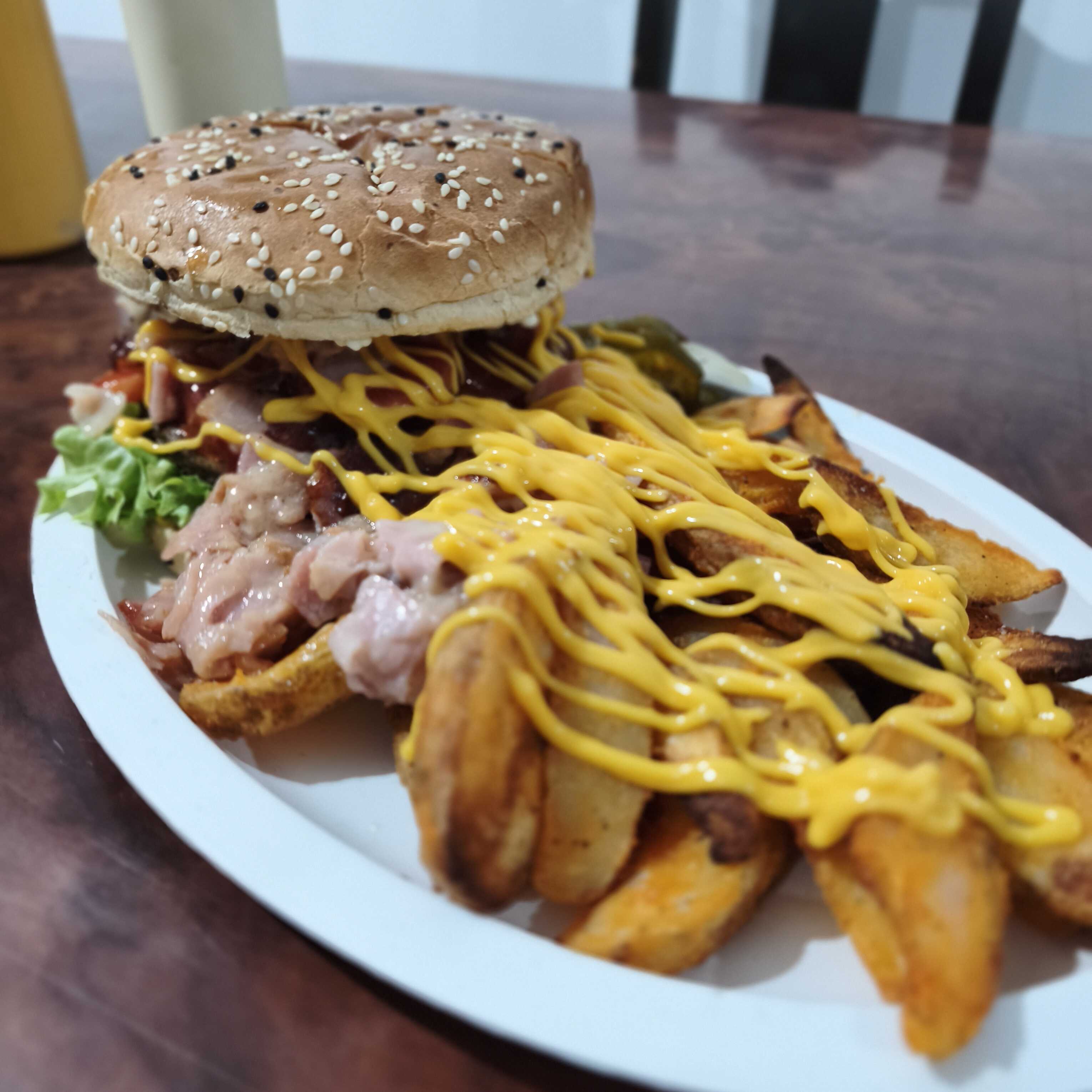 Hamburguesa Doble C/ Papas