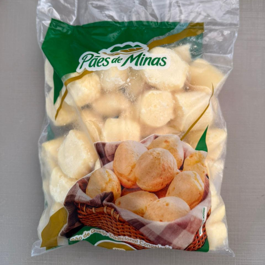 Pacote de 1Kg do nosso Pão de Queijo congelado, prontinho para você assar em casa..