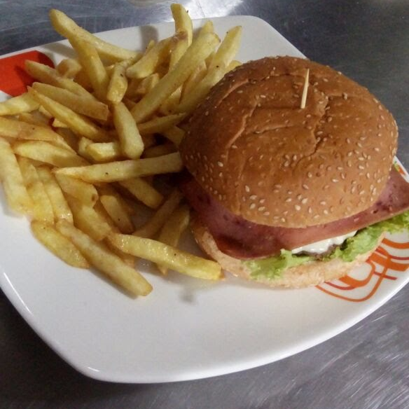 HAMBURGUESA MEXICAN EN COMBO