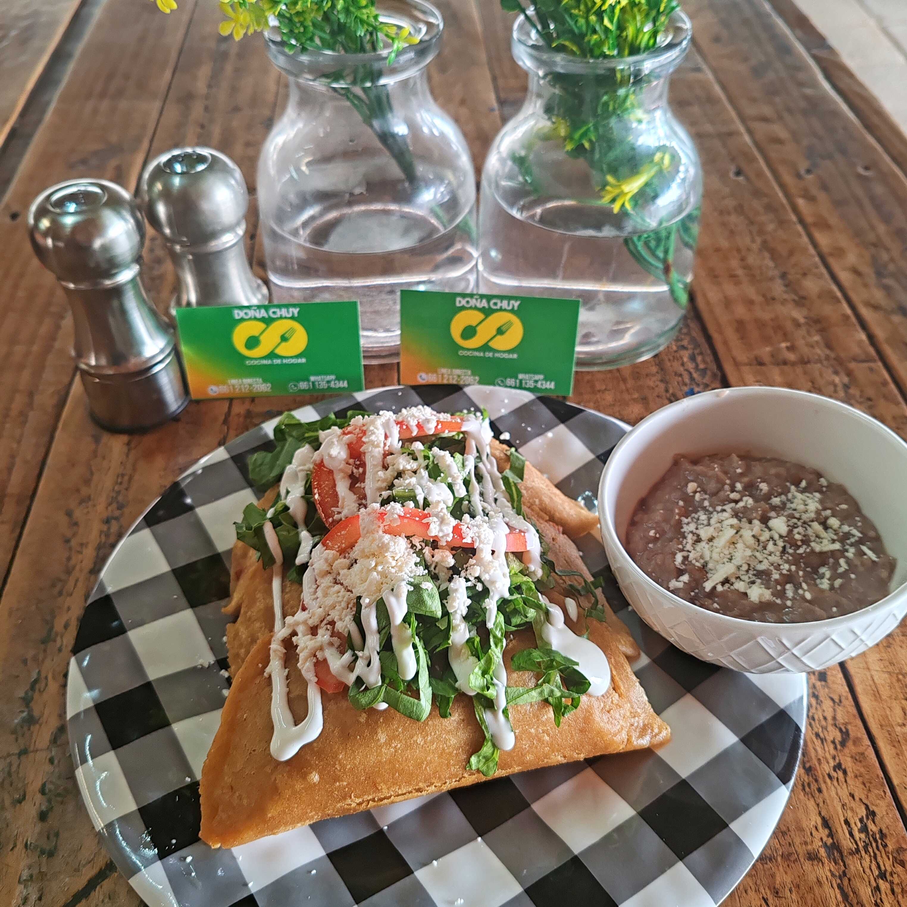 Quesadilla con carne desebrada