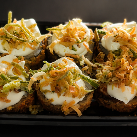Hot philadelphia com cebolinha ,cream cheese ,cebola crispy