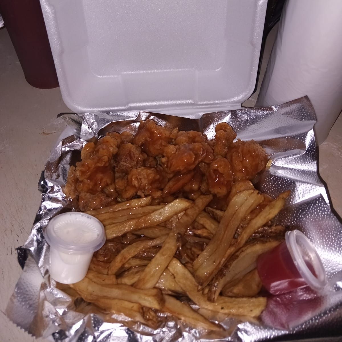 Boneless Chicos