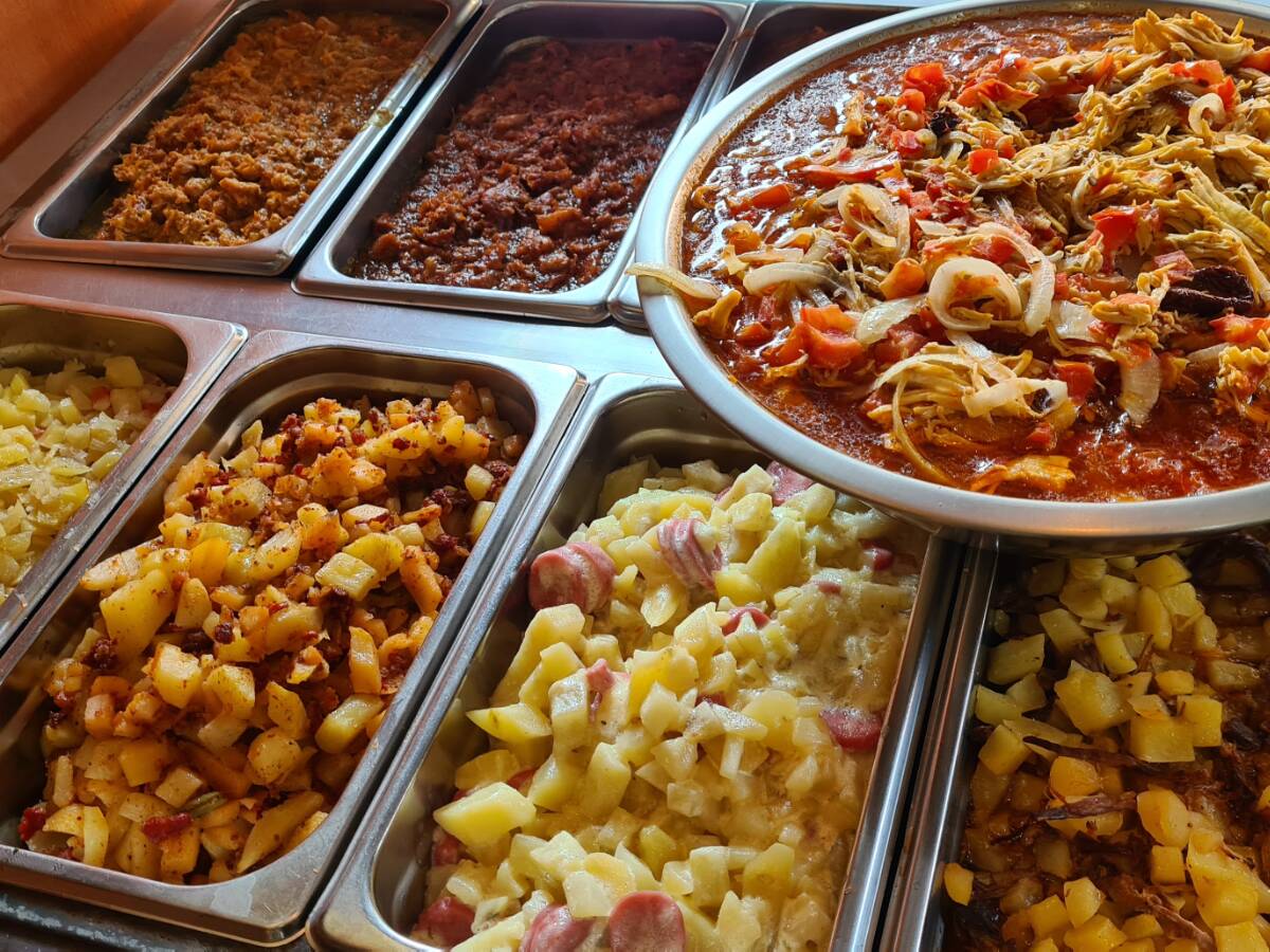 Las Cazuelas El Sazón de La Abuela