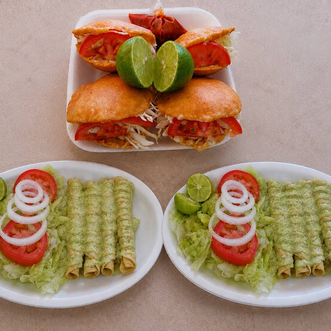 Flautas y Gorditas