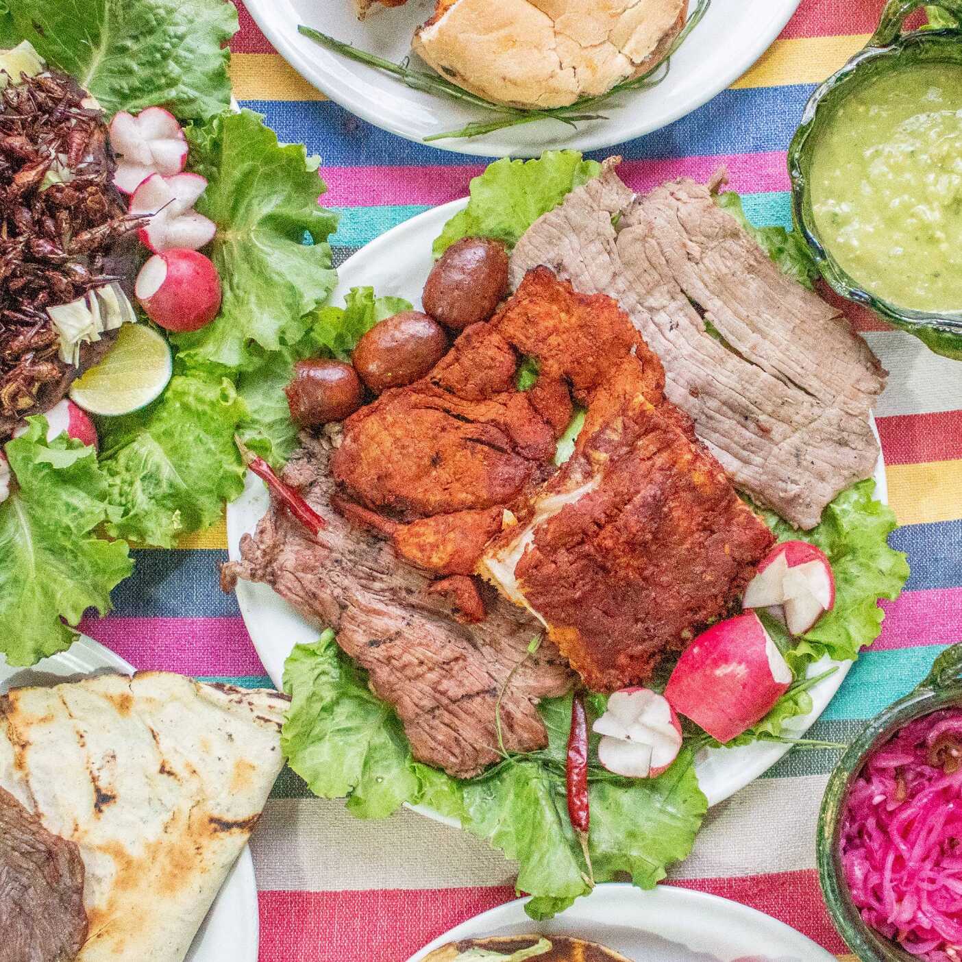 Tlayuda con 2 Carnes