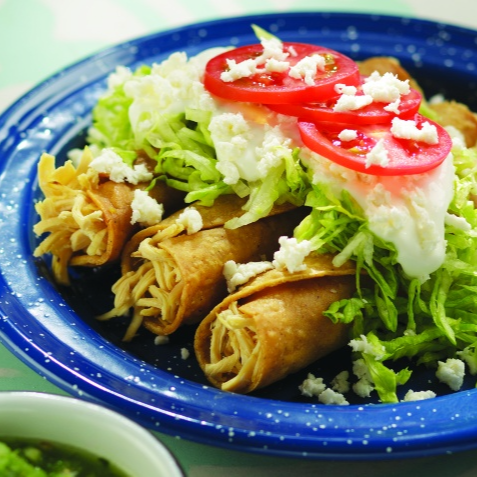 Tacos Dorados de Pollo