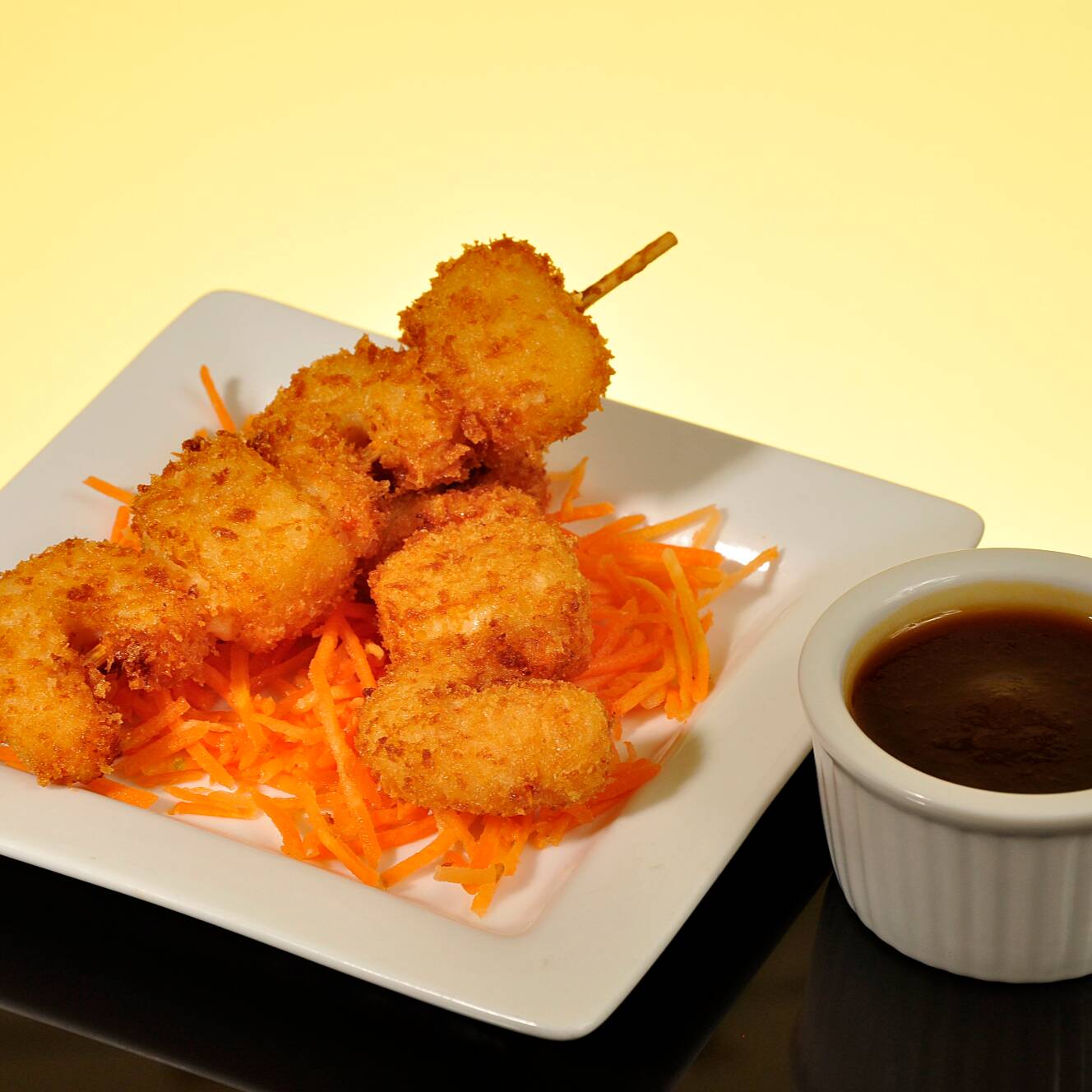 Brochetas Empanizadas (Queso)