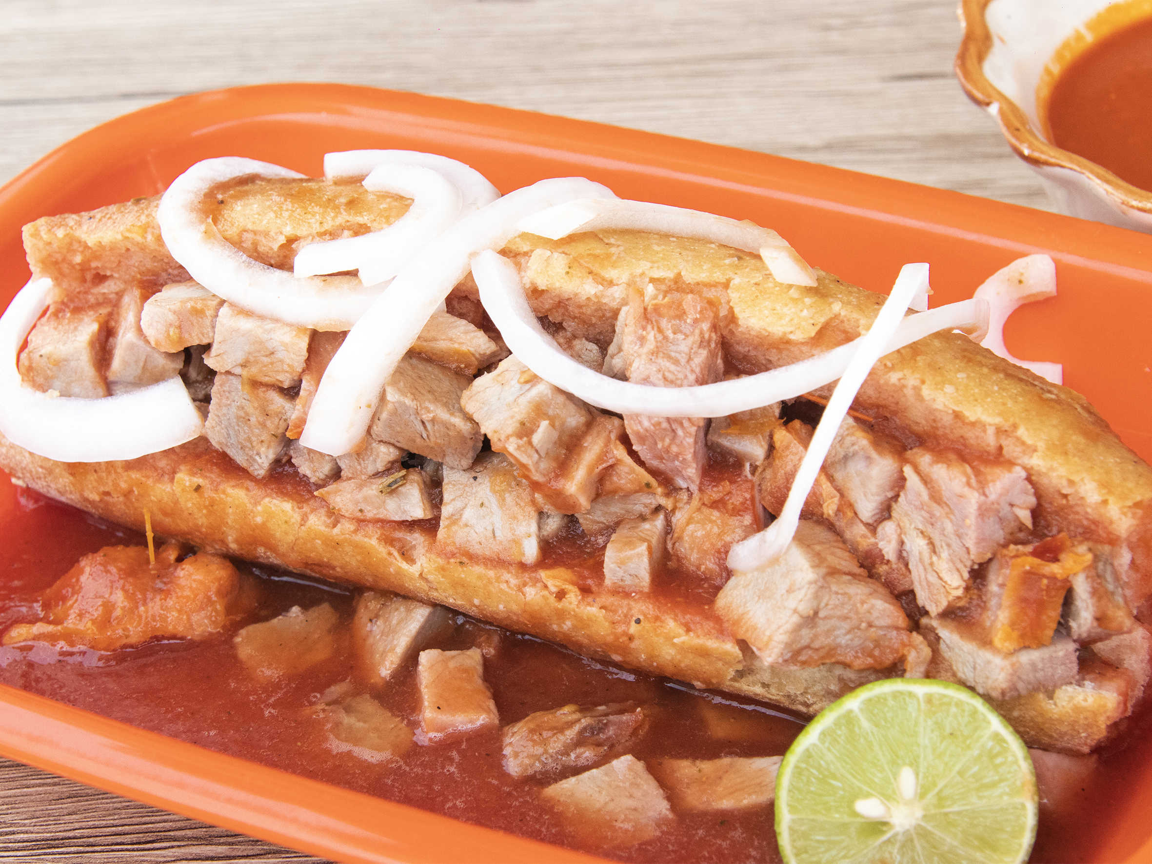 Torta Ahogada Combinada Carnitas y Buche