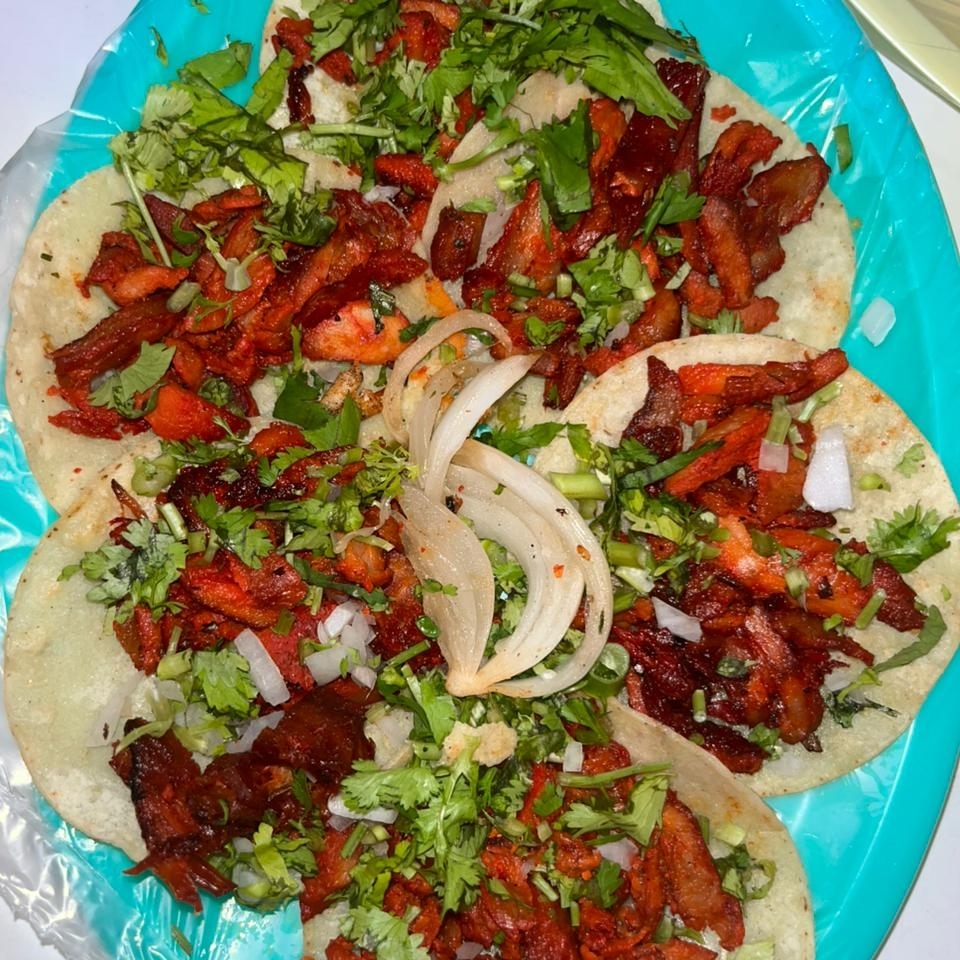 Tacos al Pastor 2 X 1