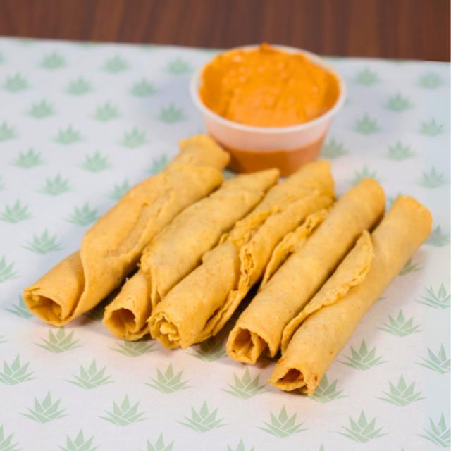 FLAUTAS DE POLLO [5]