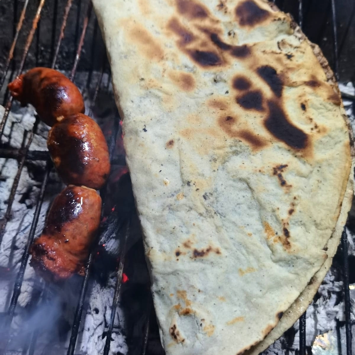 Combo Tlayuda de Chorizo + Refresco