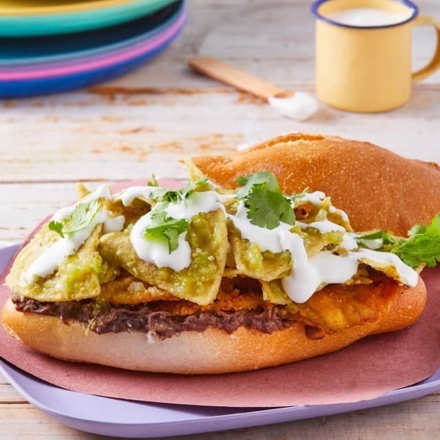 Torta de chilaquiles verdes
