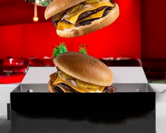 Classic cheeseburger