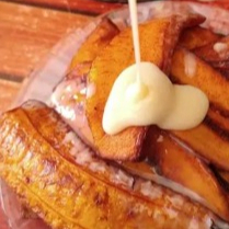 Platano Frito con Lecherita
