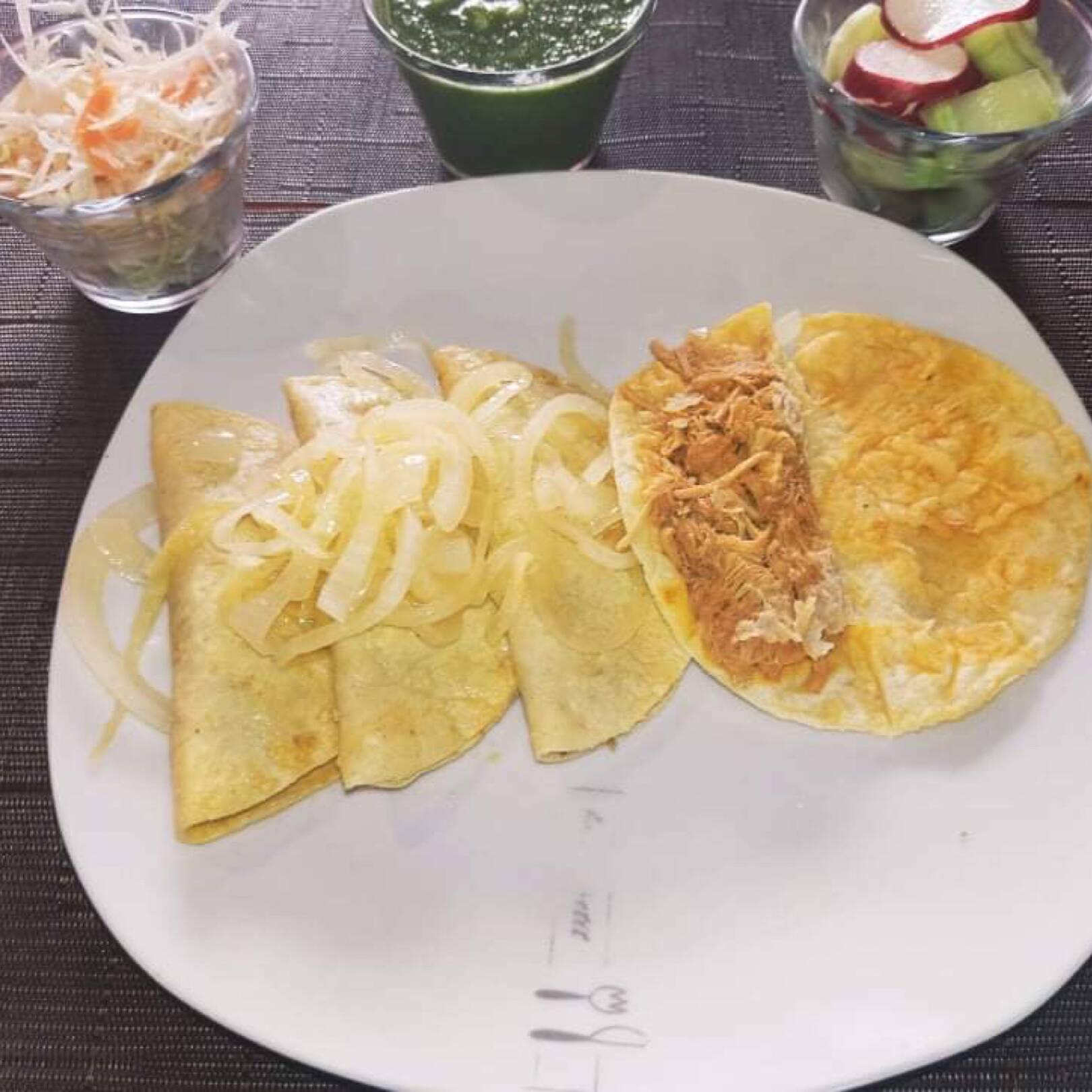 Taco de Canasta Deshebrada de Puerco