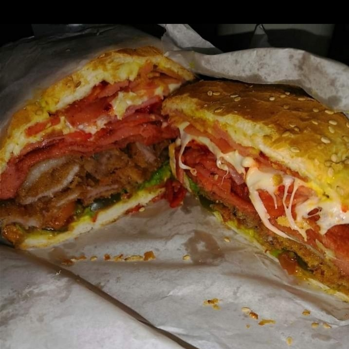 Tradicional de Chorizo con Queso
