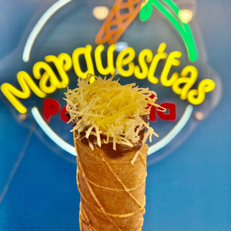 Marquesita Queso de Bola Y NUTELLA