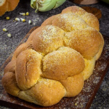 Pan Trenza de Maíz Grande