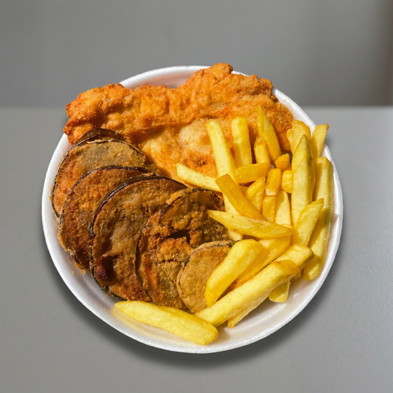 Frango empanado, com arroz, feijão e 2 acompanhamentos da sua escolha.