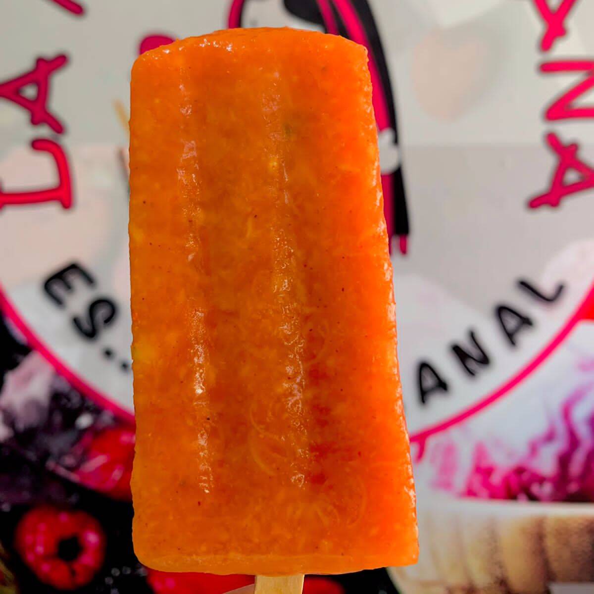 PALETA PIÑA CON CHILE