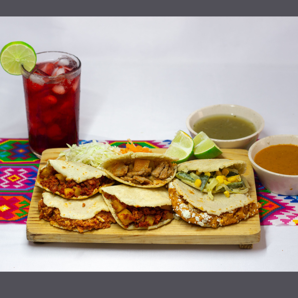 Combo 4 (5 Gorditas Más 1 De Frijol De Regalo)