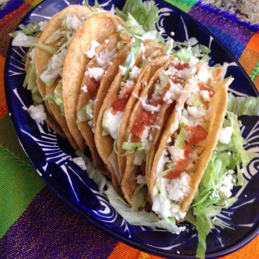 1 Ord Enchiladas +1 Ord Tacos+ 1 Ord Gorditas